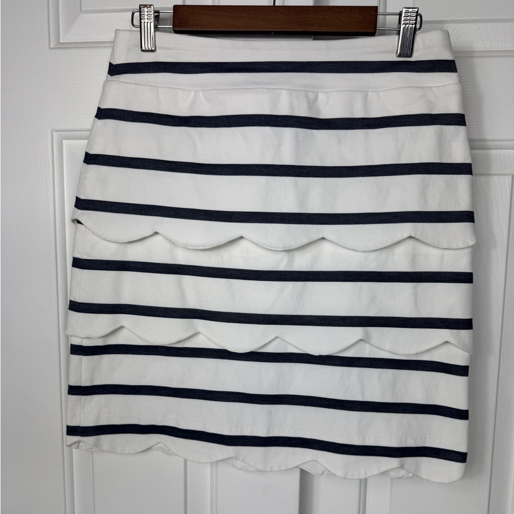 J MCLAUGHLIN‎ NEW Providence Scallop Pencil Skirt Stripe White and Navy Size 6